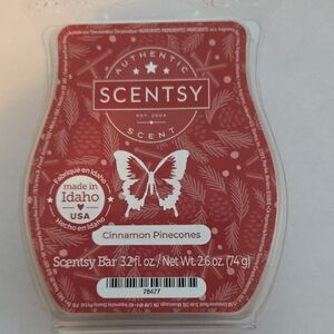Scentsy Cinnamon Pinecones Scent Bar - Deep Red